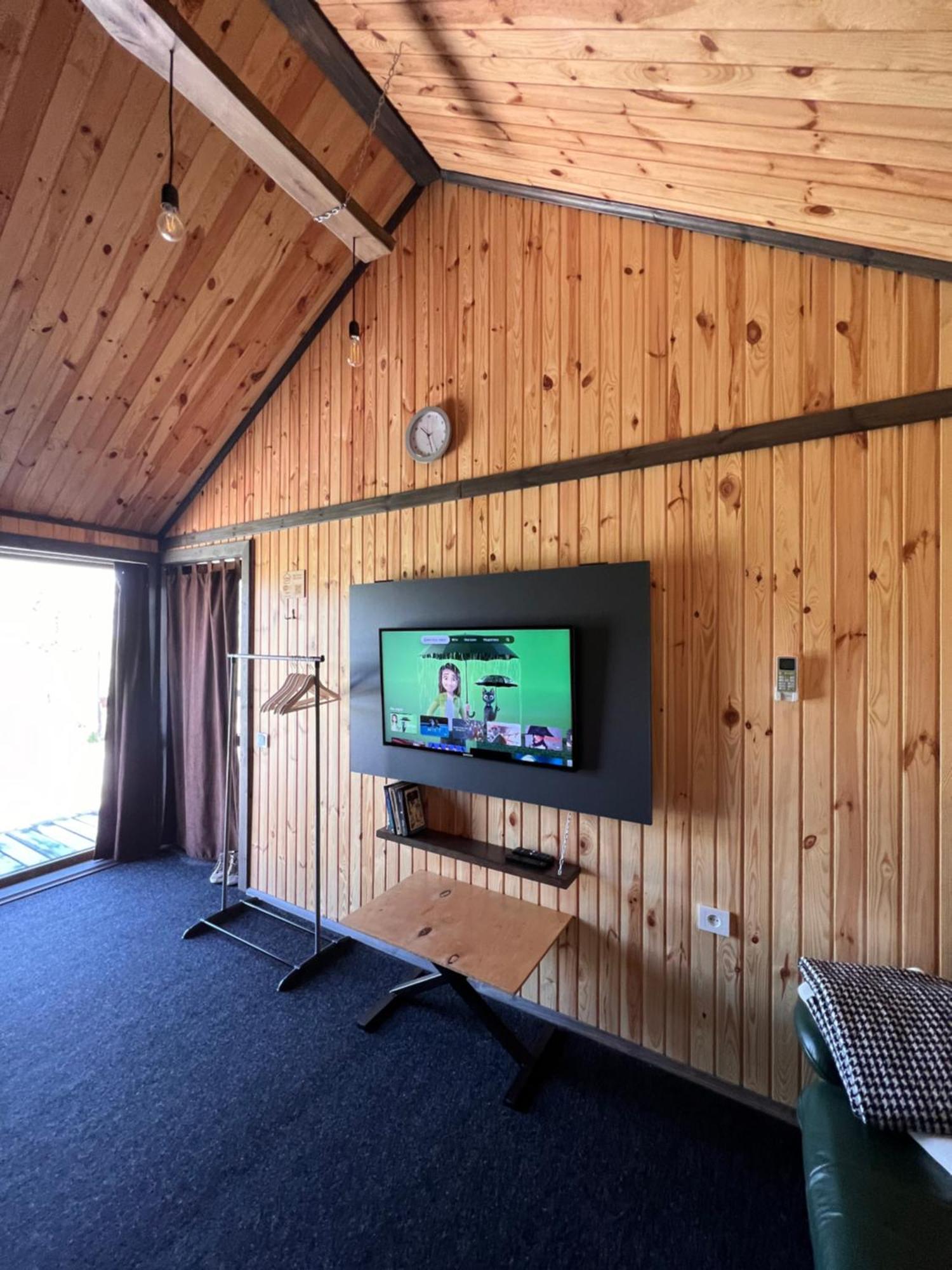 Villa Свояхата Switjas Exterior foto